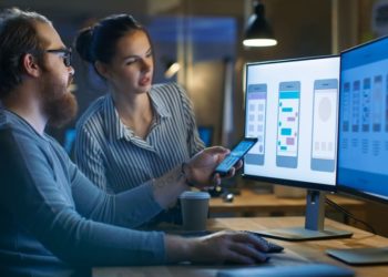 What are the basic e-commerce mobile app features