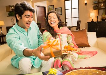 Fantastic Plans to Astonish your Elder Sister on Her Birthday