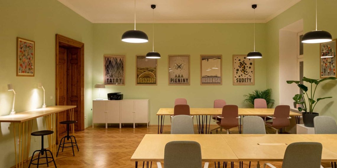 Tips to Match Your Wooden Floor with Wall Colours