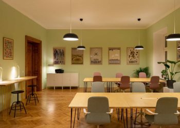 Tips to Match Your Wooden Floor with Wall Colours