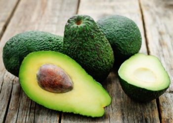 Avocado Mask For Hair Growth – Benefits and How To Apply