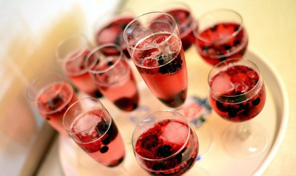 7 Satisfying Benefits Of Red Wine On Your Skin