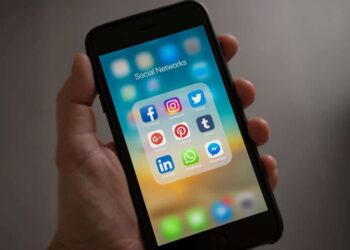 12 Points that Will Make Your Social Media Essay Perfect
