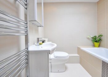 The Budgeter’s Guide to a Low Cost Bathroom Remodel