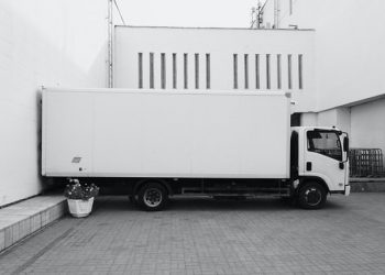maxim-tolchinskiy-crHhZlES310-unsplash (3)-5aa9f1f3