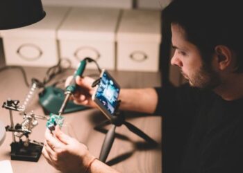 app developer-f3a20c91